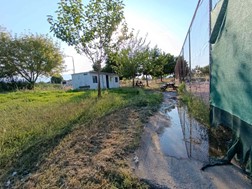 Εδώ και 3 χρόνια (!) εκατοντάδες κυβικά πόσιμου νερού χάνονται στο Αθλητικό Κέντρο Πυργετού